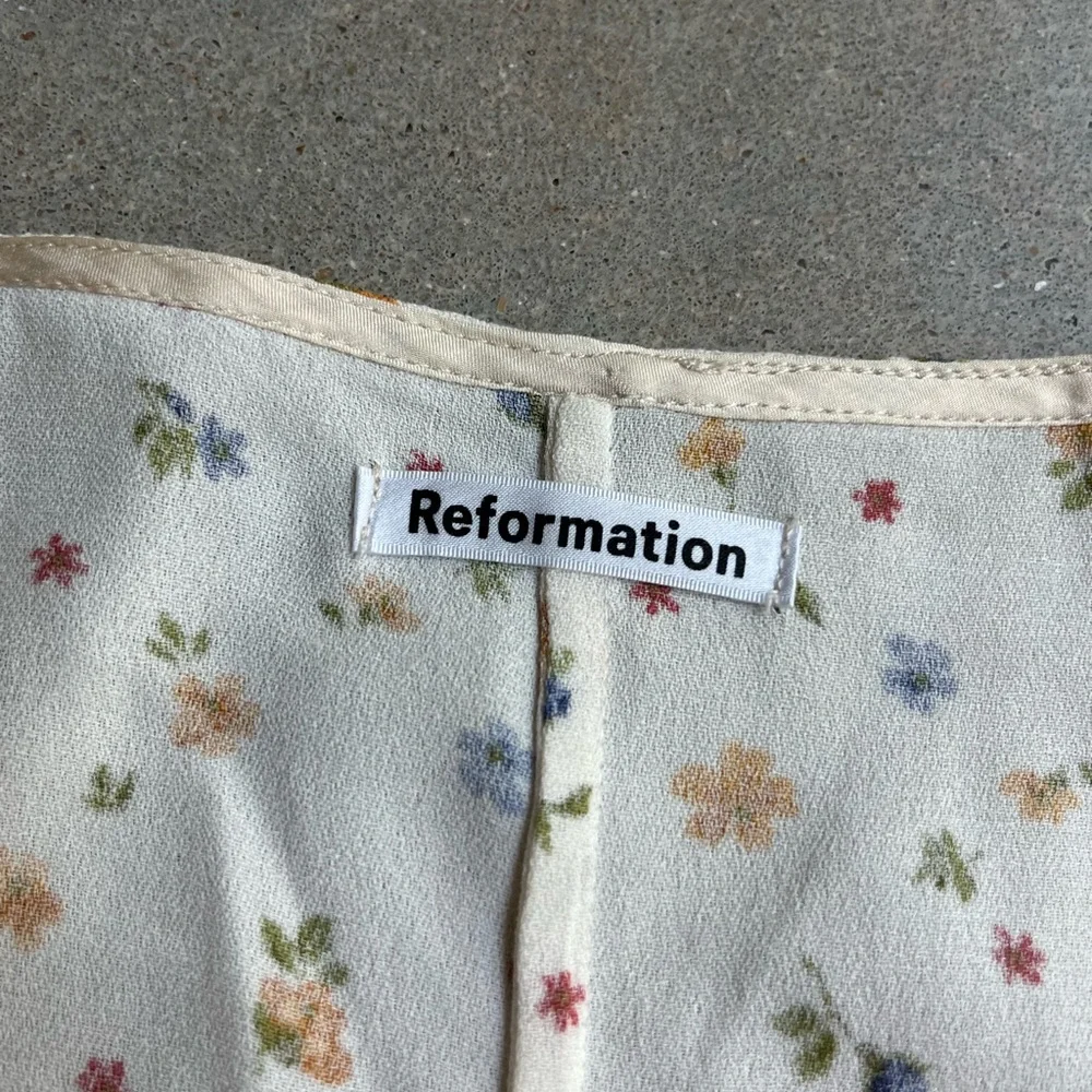Reformation Ivory Floral V-Neck Button Blouse